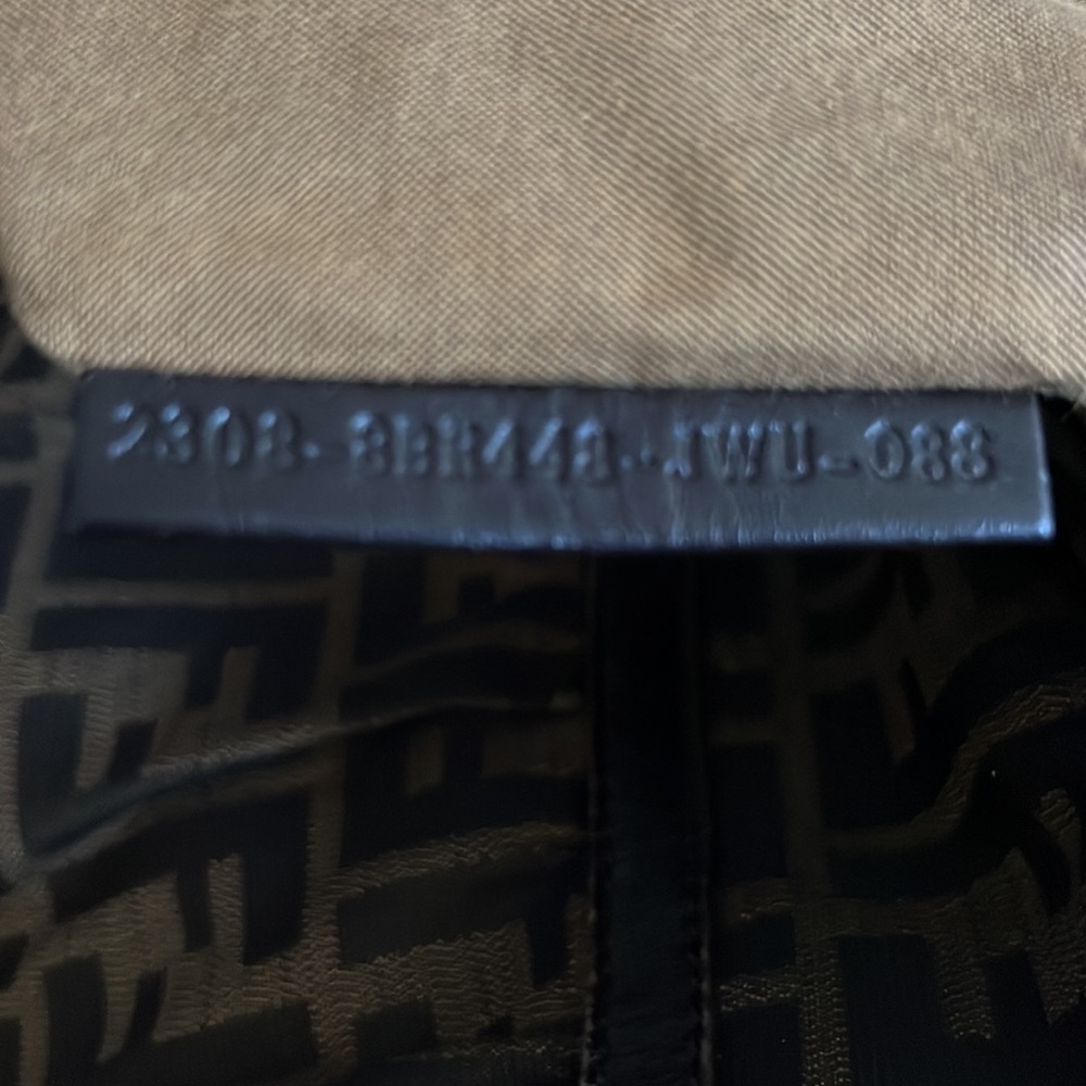 FENDI Code#2308-8BR448-JWU-088 - Picture 8 of 11